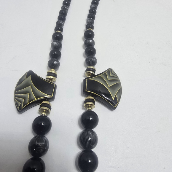VTG Trifari Glam Black Gold Chunky Lucite Beaded Pendant Modern Boho Necklace - Picture 2 of 12